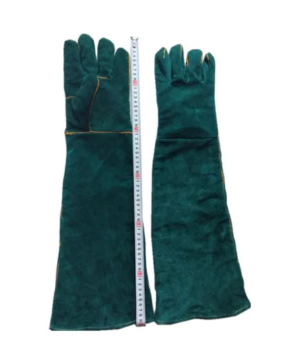 Bite resistant animal gloves